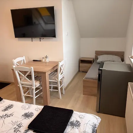 Ve Zlonicich Blizko Prahy