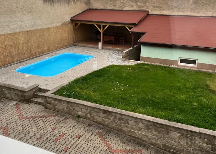 1kk Blizko Prahy 公寓 *