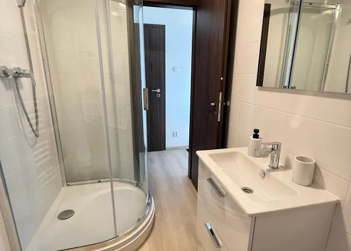 1kk Blizko Prahy 公寓